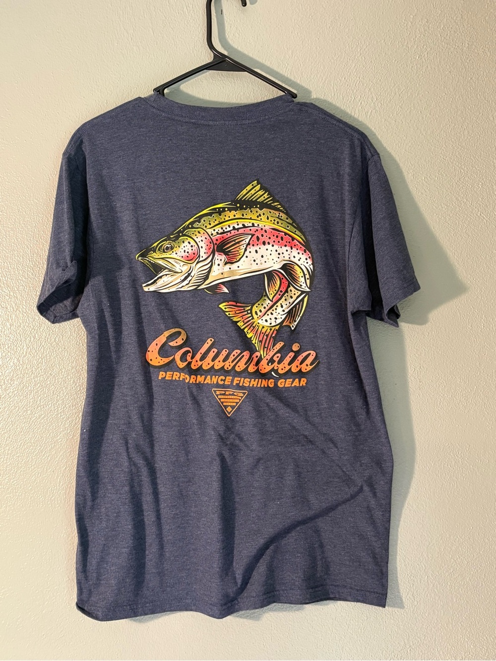 Men’s Columbia tshirt